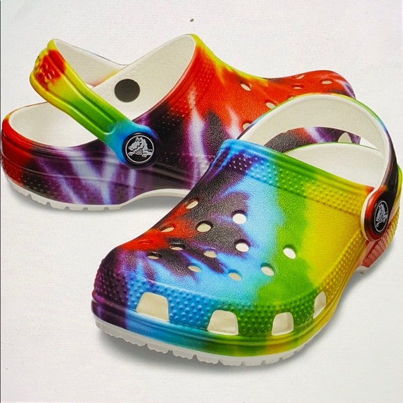tie dye crocs with fur womens